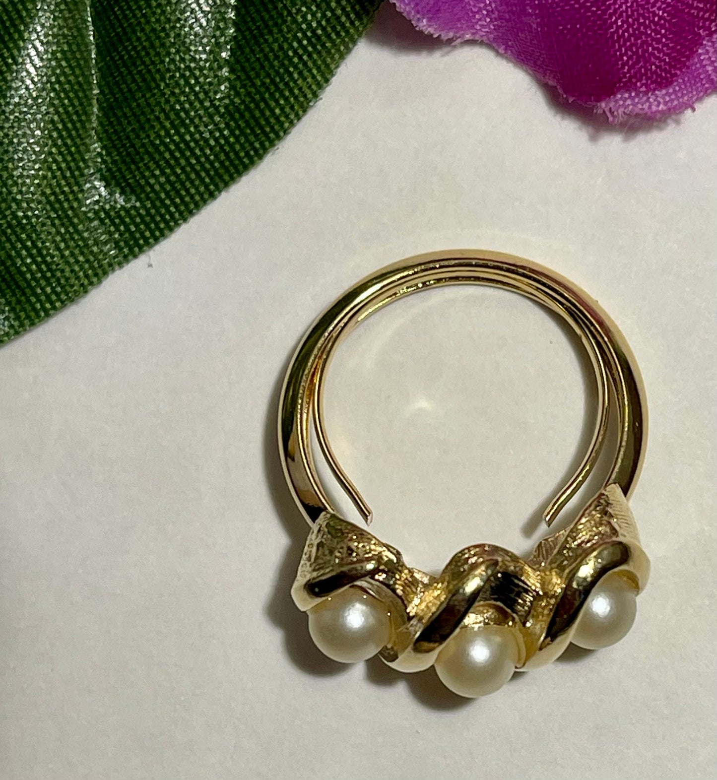 Vintage Avon Triple Twist Pearl Ring