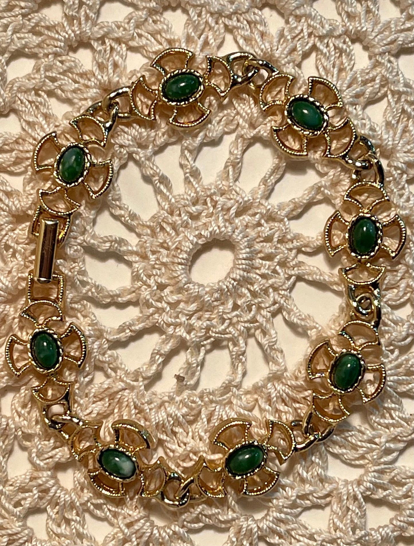 Vintage Avon Green Celtic Cross Bracelet