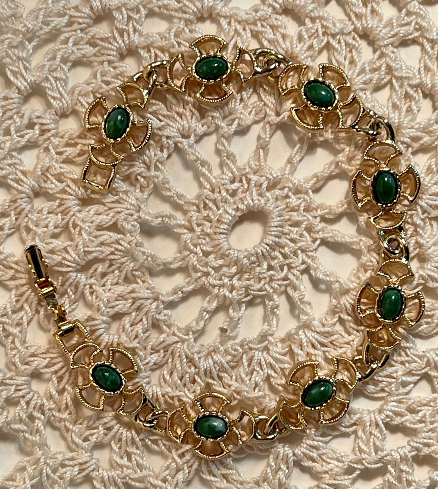 Vintage Avon Green Celtic Cross Bracelet