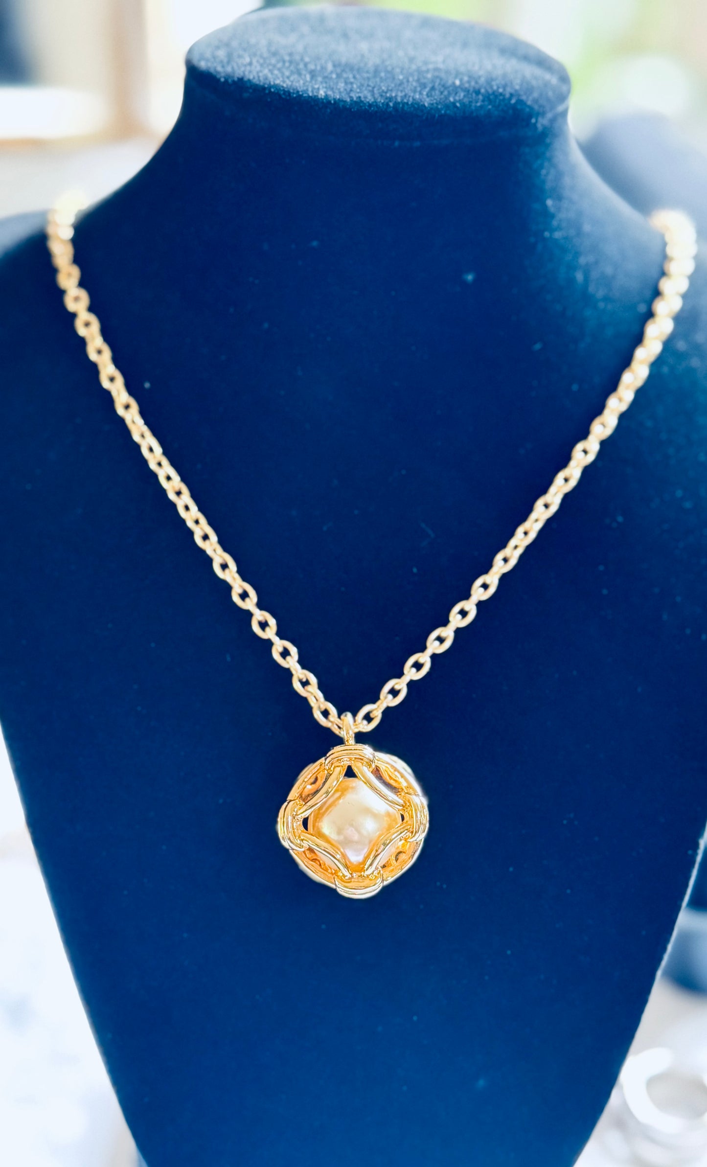 Vintage Joan Rivers Pearl Cage Necklace